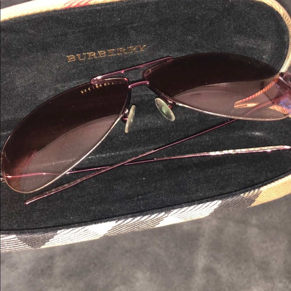 Must have pink sunglasses